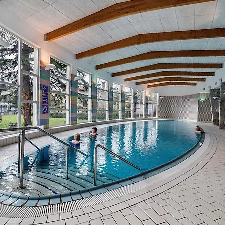 Delfin Szálloda 3*